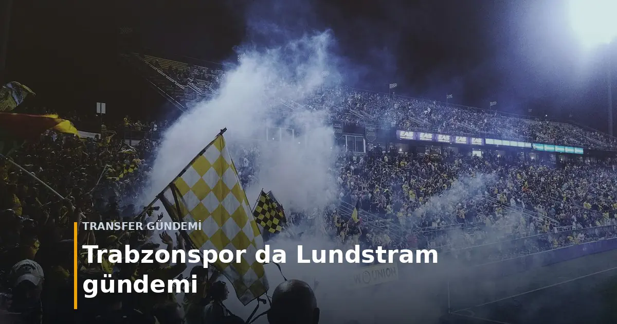 Futbol stadyumunda tribün — Trabzonspor transfer gündemi